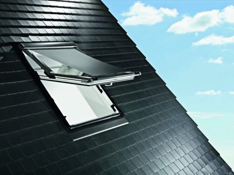 Protección solar exterior en ventanas Roto Tejado